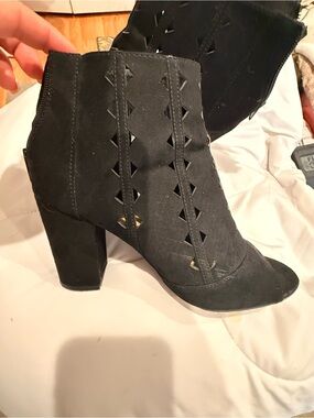Brash Black Cutout Suede Block Heel Ankle Sandals